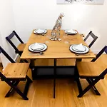 Peninsula Life- Stylish Greenwich 1Bed Flat